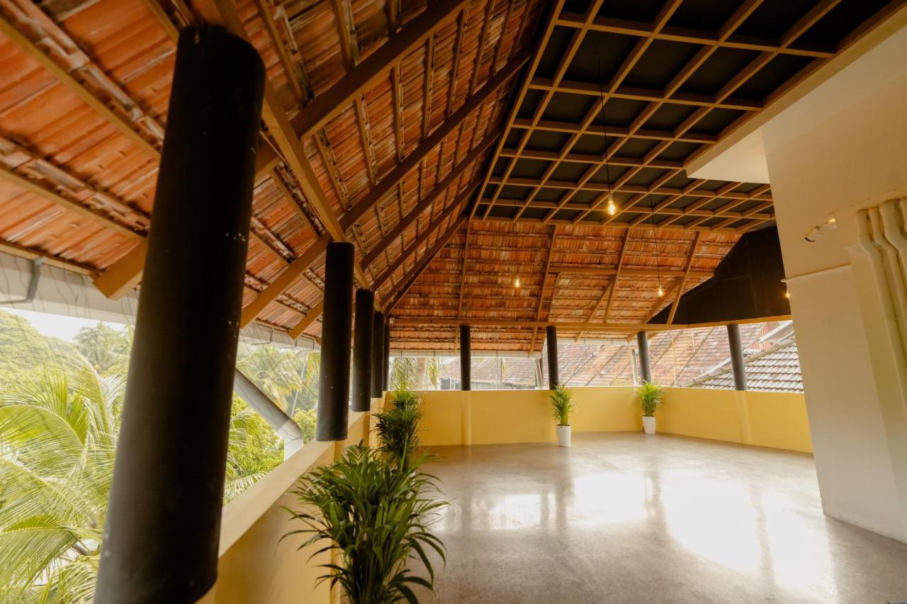 Seacoast Inn Fortkochi Fort Kochi エクステリア 写真