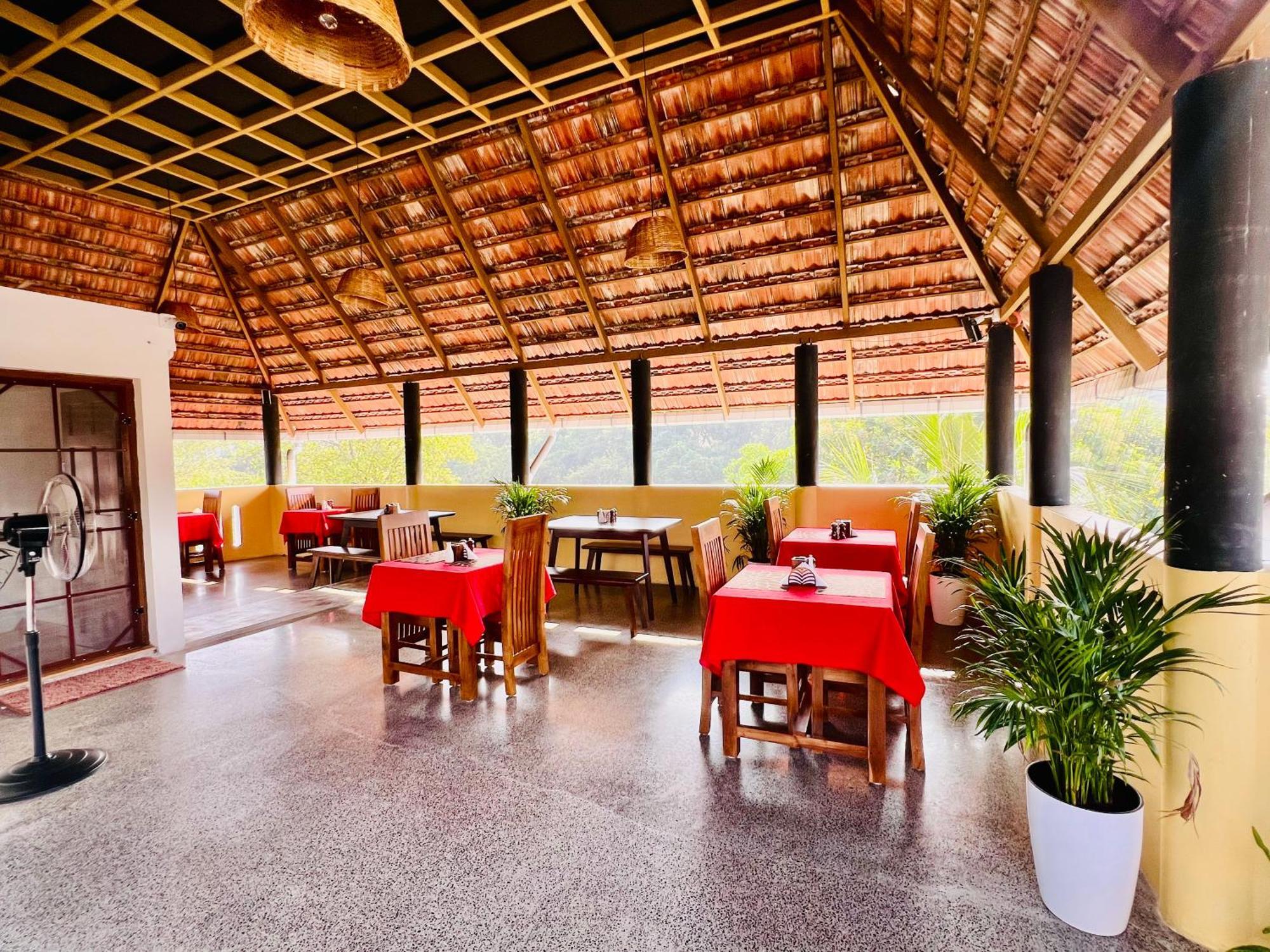 Seacoast Inn Fortkochi Fort Kochi エクステリア 写真